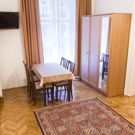 Authentic Budapest Apartment חדר תמונה